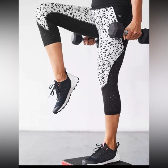 Athleta Printed Stealth TruCool Capri, Size XXS - Picture 4 of 12